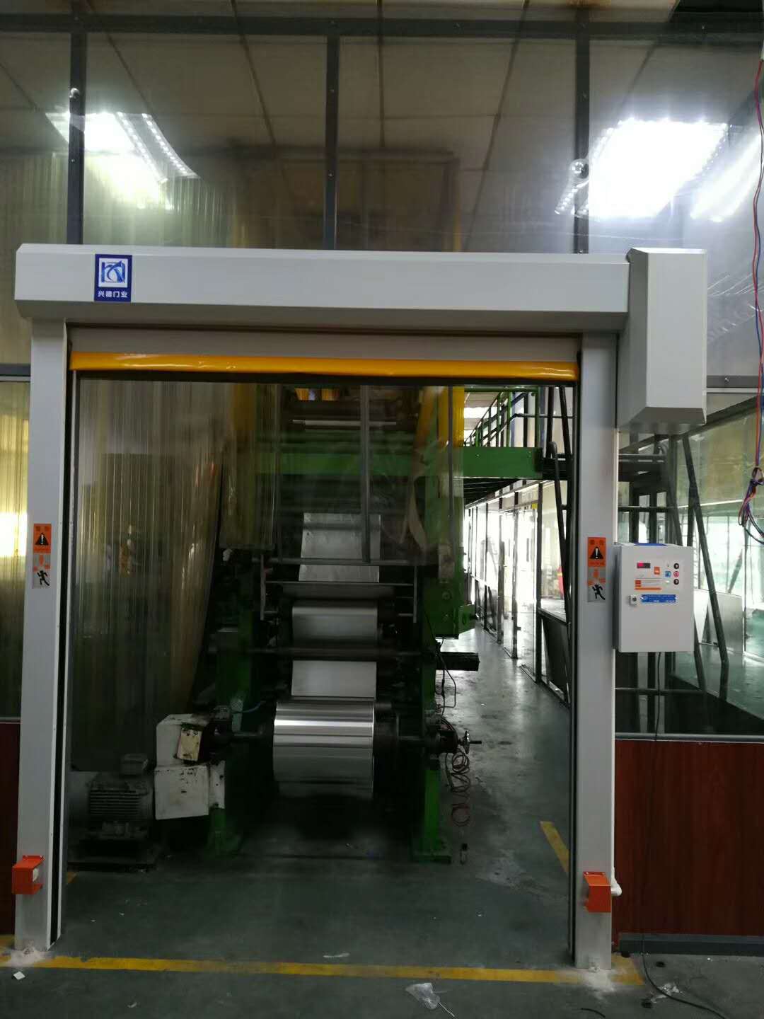 快速卷簾門(mén)的選購(gòu)原則-佛山興德門(mén)業(yè)